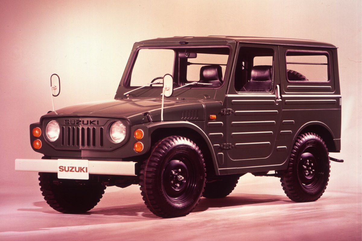 1975 - LJ50 je bil izvožen v Avstralijo z motorjem 550 cm³