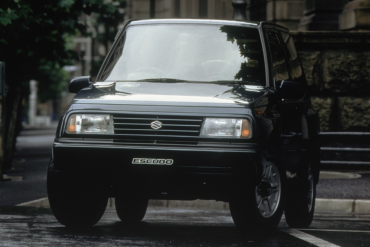 1988 - Družina Suzuki 4x4 se je razširila s prihodom Vitare